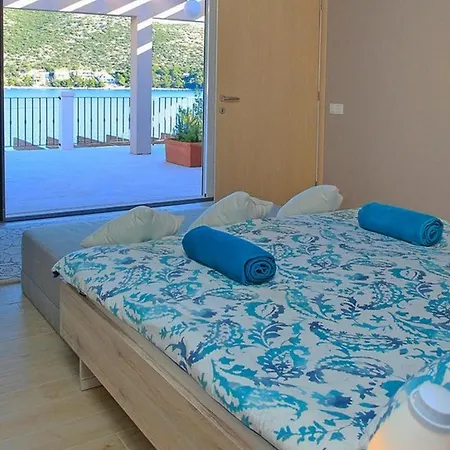 Tapenade Semesterbostad *